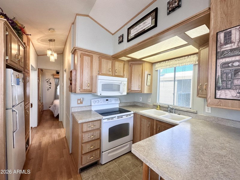 UPGRADED COUNTER TOPS