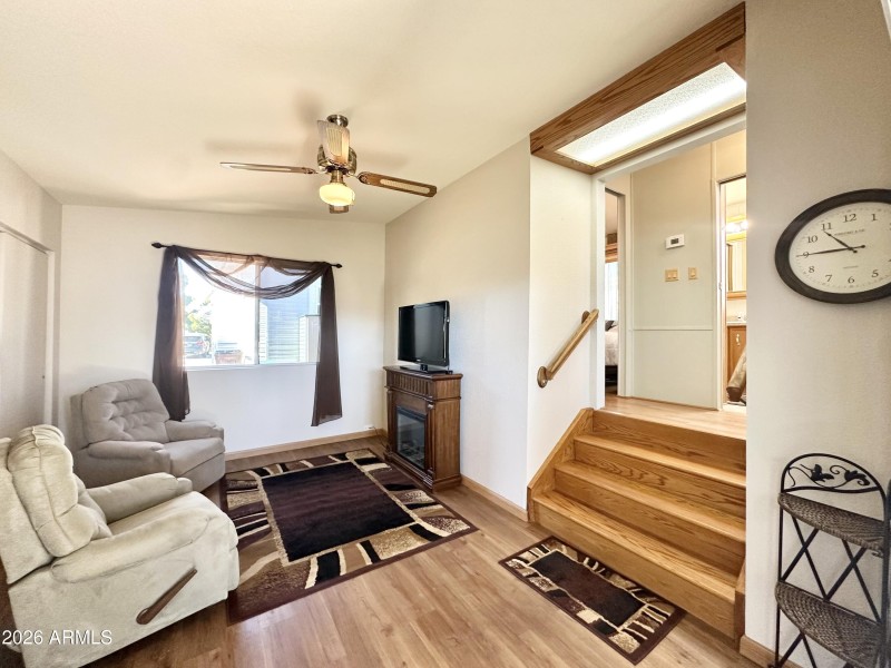 GREAT TV ENTERTAINMENT AREA