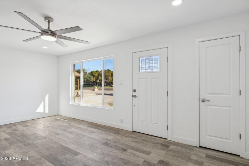 6-web-or-mls-4144-n-36th-st