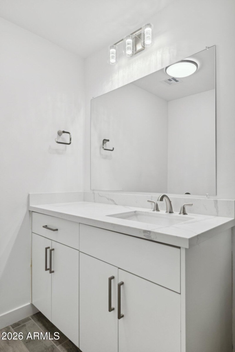 16-web-or-mls-4144-n-36th-st