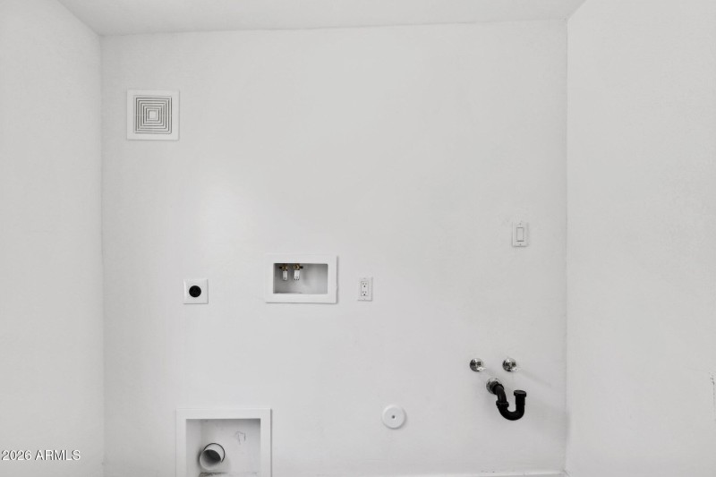 27-web-or-mls-4144-n-36th-st