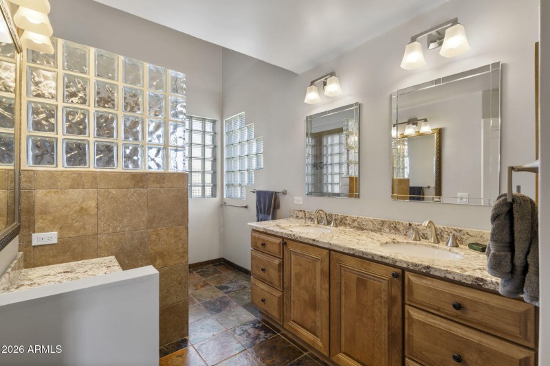 19-web-or-mls-DSC07742