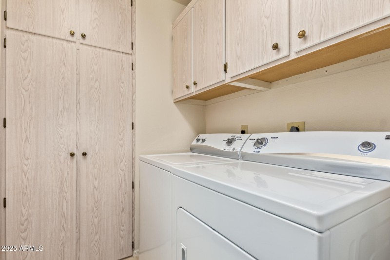 Laundry with Storage