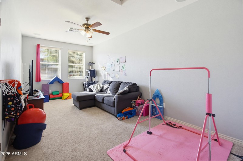 4708 E County Down Dr-19