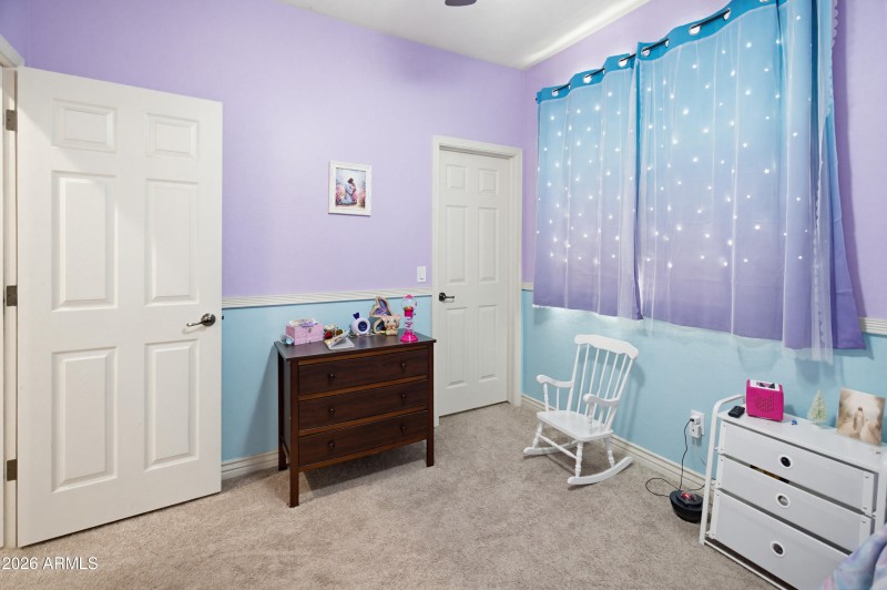 4708 E County Down Dr-13