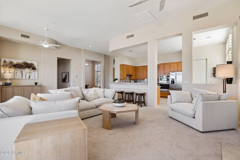 7-web-or-mls-34748-n-93rd-pl