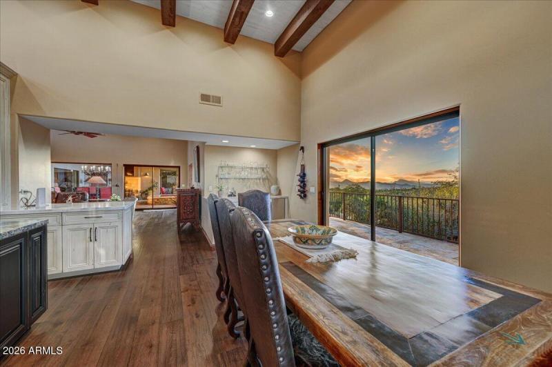 29-Casual Dining View