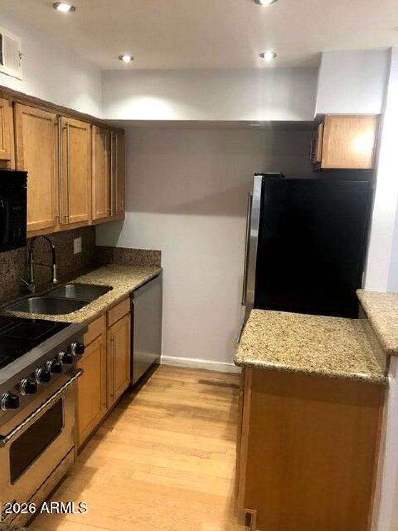 20200423235727522152000000-o