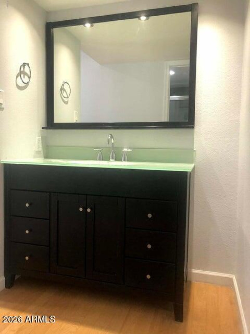 20200423235728619194000000-o