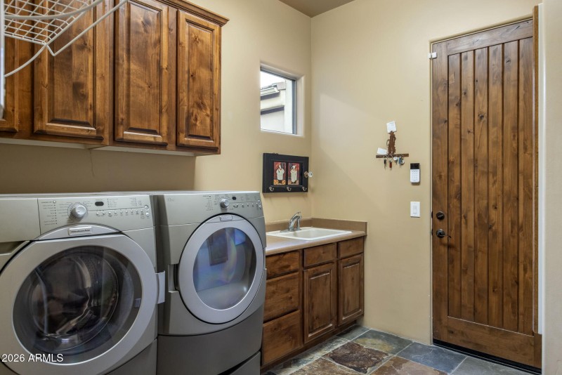 5-web-or-mls-D46A0968