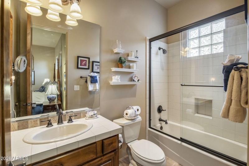 25-web-or-mls-D46A1090