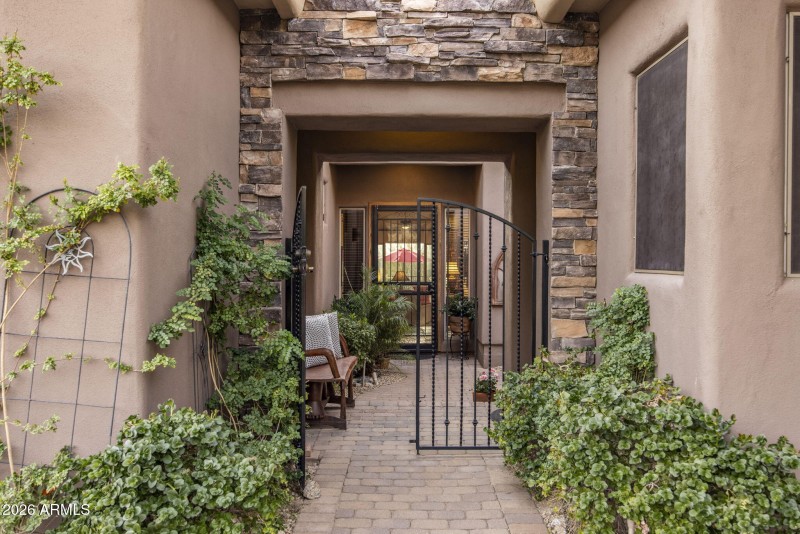 27-web-or-mls-D46A1103