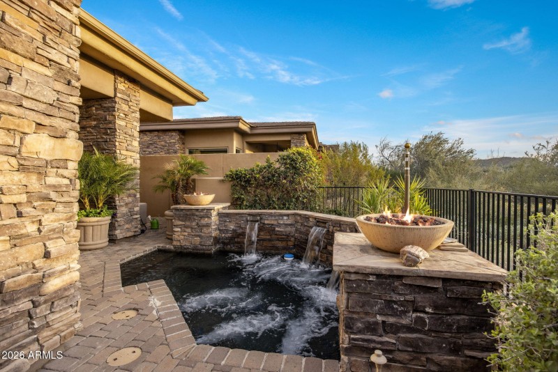 37-web-or-mls-D46A1212