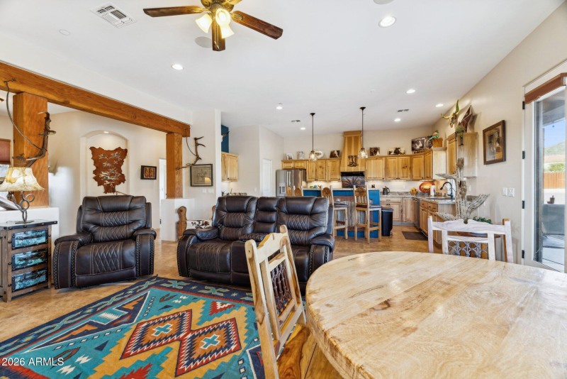 9-web-or-mls-39819-n-26th-st