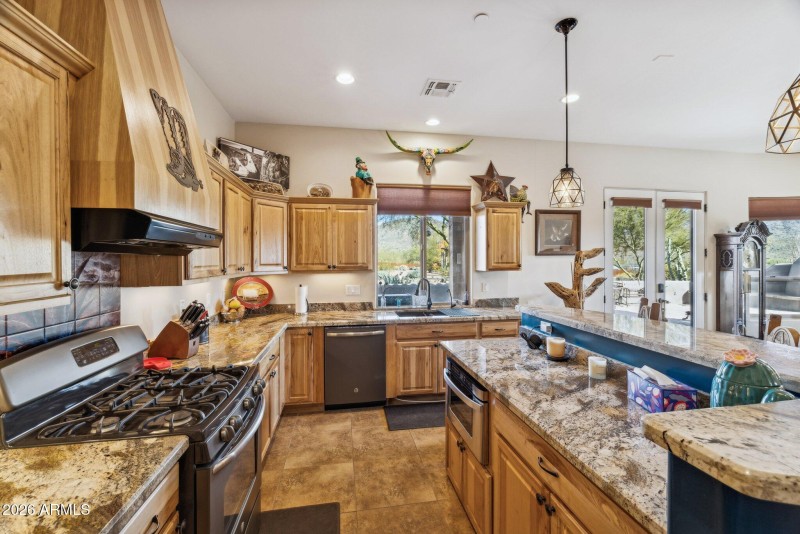 13-web-or-mls-39819-n-26th-st