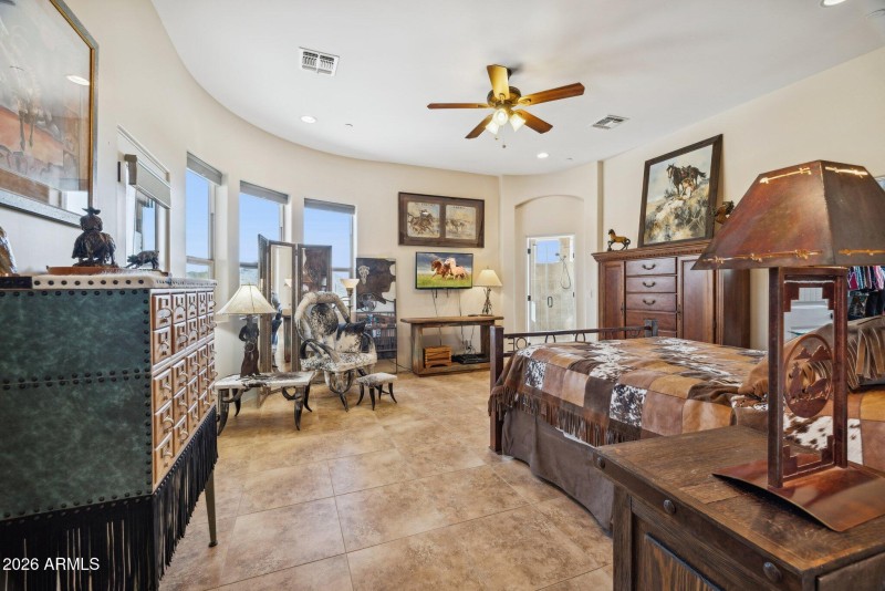 18-web-or-mls-39819-n-26th-st