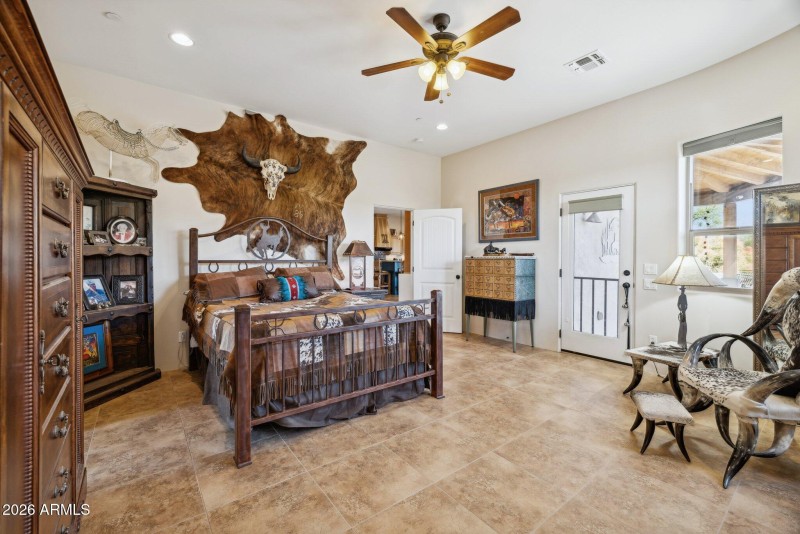 19-web-or-mls-39819-n-26th-st