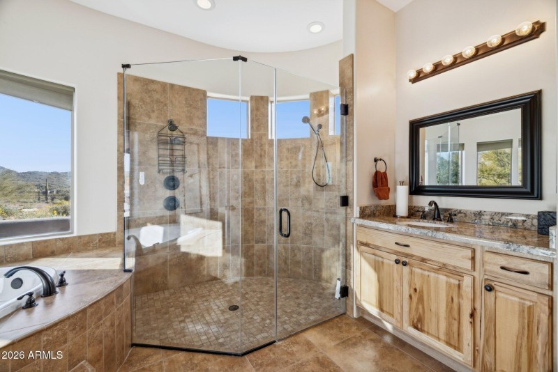 22-web-or-mls-39819-n-26th-st