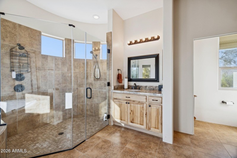 23-web-or-mls-39819-n-26th-st