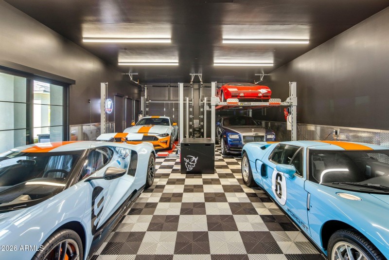 030_Over height Garage with Lifts