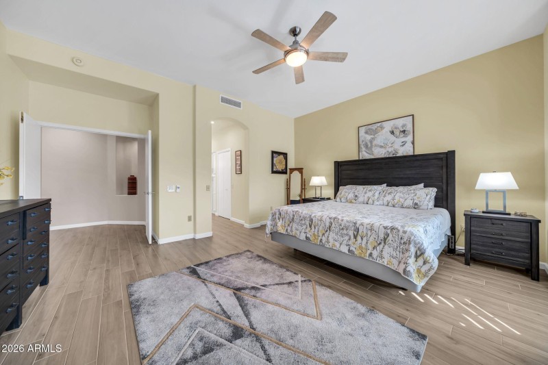 LARGE DOUBLE DOOR ENTRY