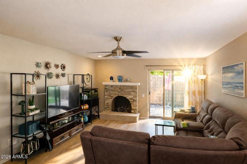 7559D125-7E28-4A8D-AFA6-3E59608B0037