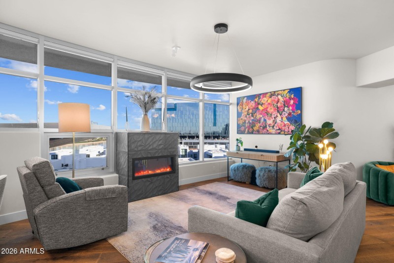 36-web-or-mls-140 E Rio Salado Pkwy 804,