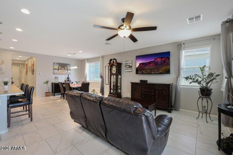 2112 S 123rd Ln pic 97