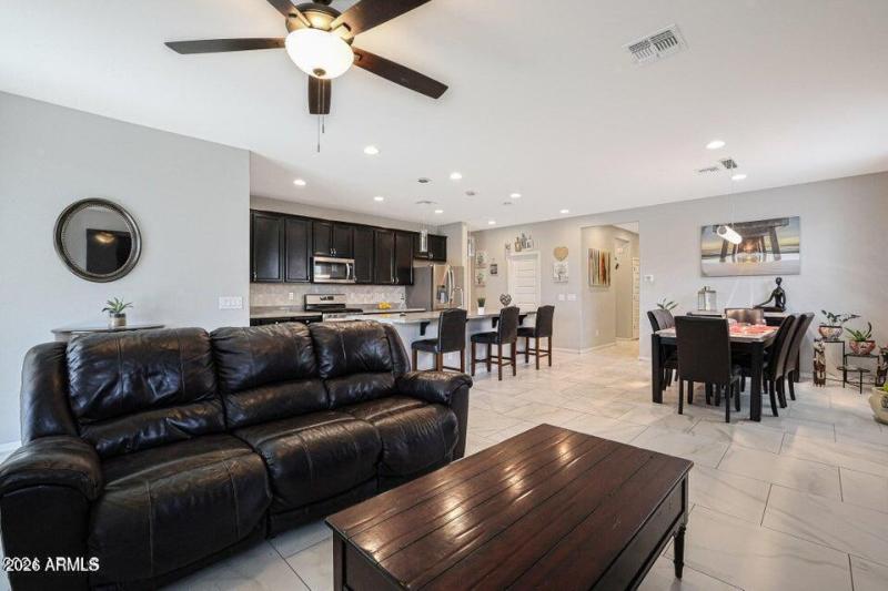 2112 S 123rd Ln pic 98