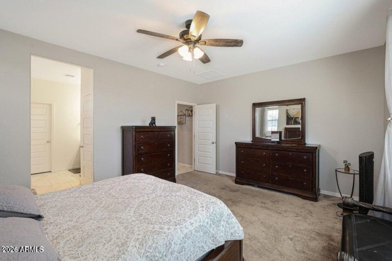 2112 S 123rd Ln pic 990