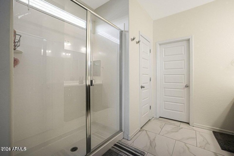 2112 S 123rd Ln pic 992