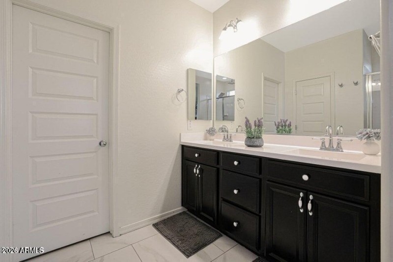 2112 S 123rd Ln pic 993