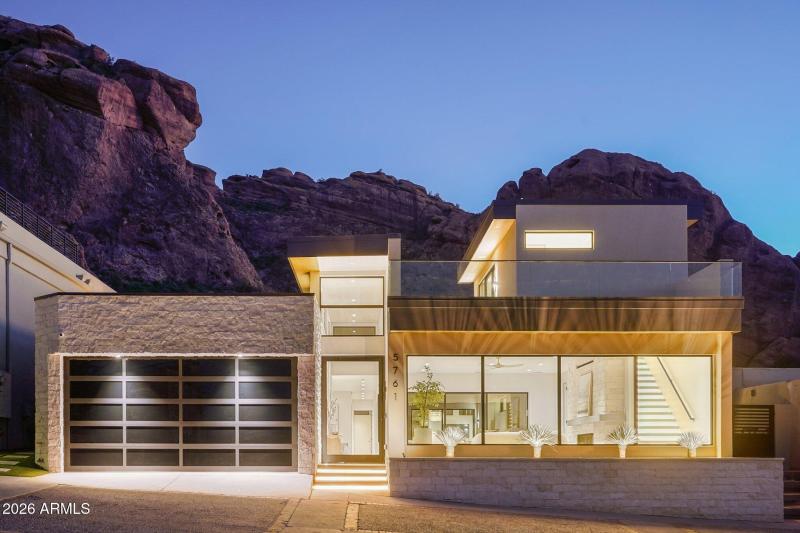 5761 Echo Canyon at Dusk