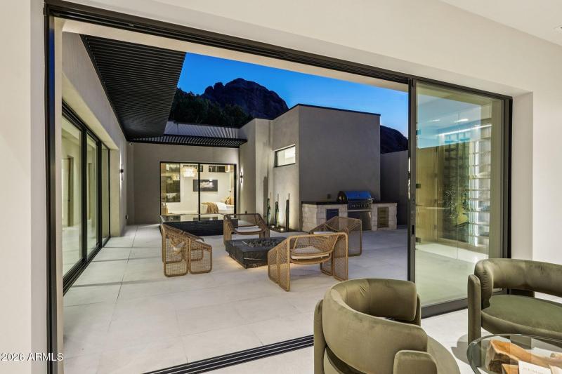 Seamless Indoor - Outdoor Living