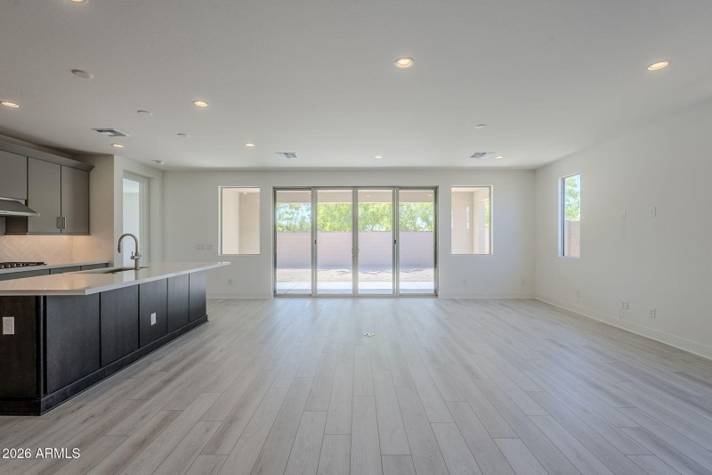 8-web-or-mls-Carlisle-8