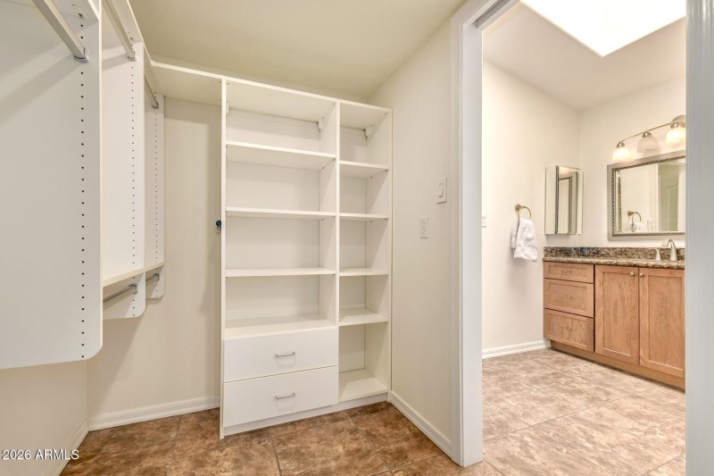 329FDFAD-DF87-4C56-AA7E-4C050E6C7C80