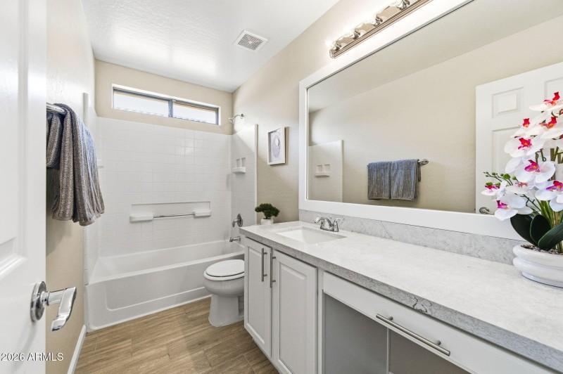 22-web-or-mls-45151 Paraiso Ln-22