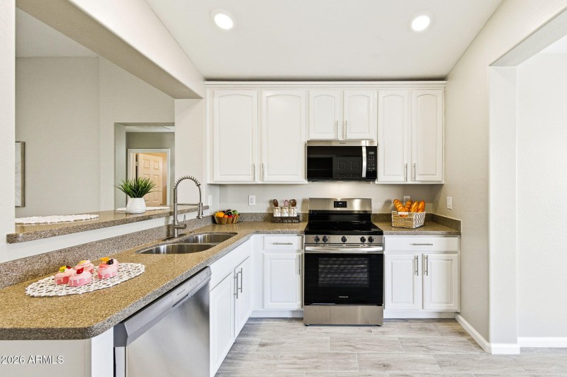 17-web-or-mls-45151 Paraiso Ln-17