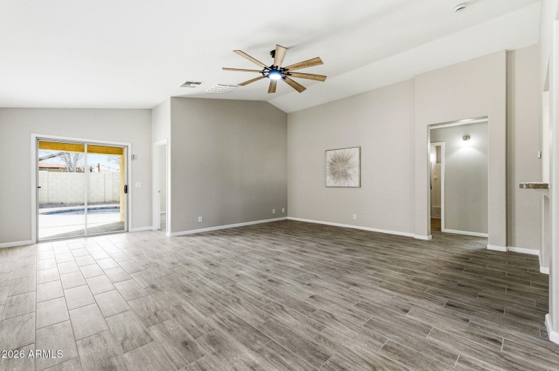 5-web-or-mls-45151 Paraiso Ln-5