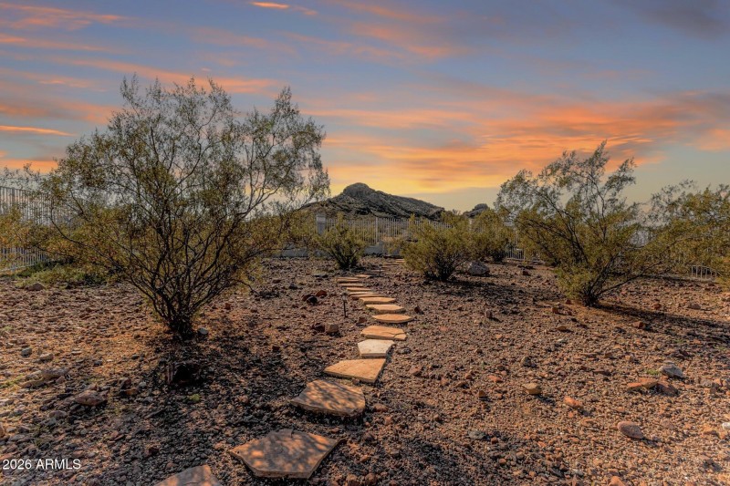 EFAEC0BD-3174-432A-AE91-0215C4801340