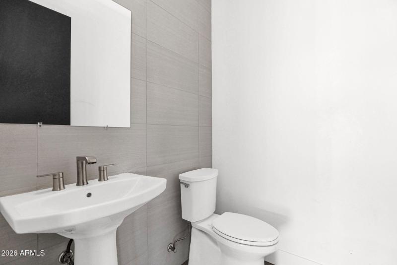 4-web-or-mls-P1471086