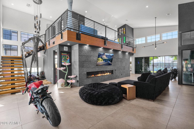 17-web-or-mls-P1471108