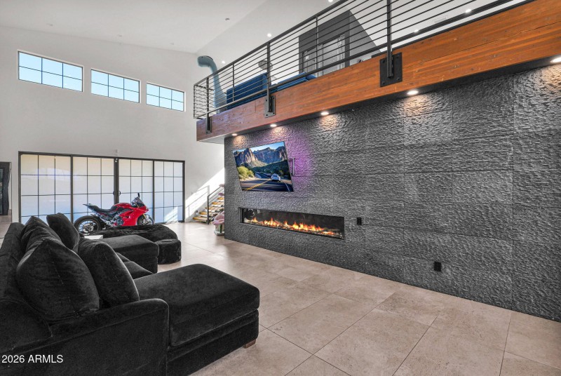 19-web-or-mls-P1471112