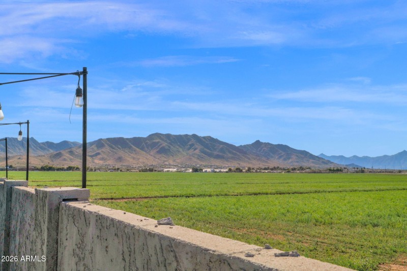 47-web-or-mls-P1471151