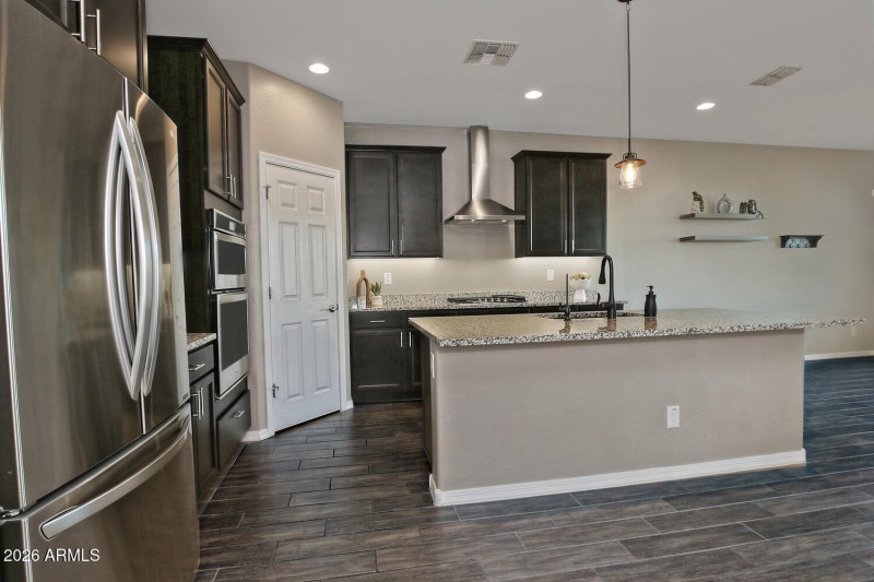 537 S 200th Ave Buckeye AZ-large-008-032