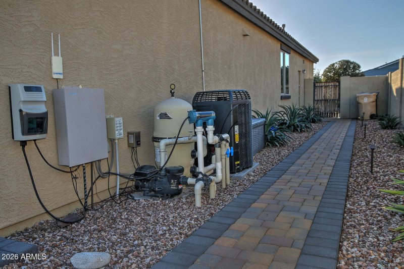 537 S 200th Ave Buckeye AZ-large-035-002