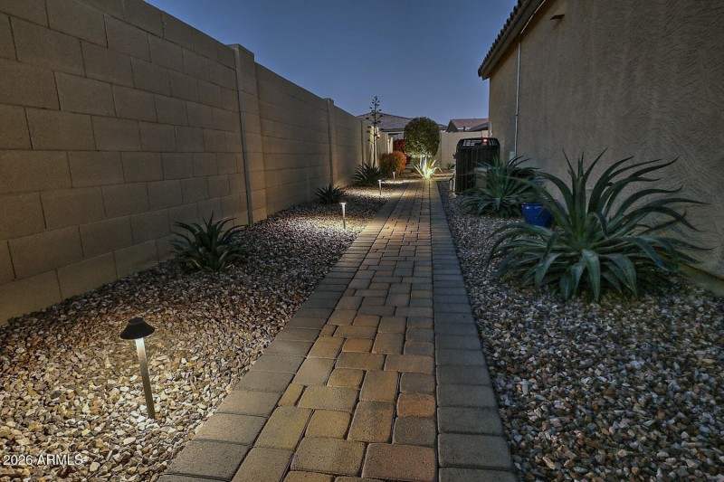 537 S 200th Ave Buckeye AZ-large-044-028