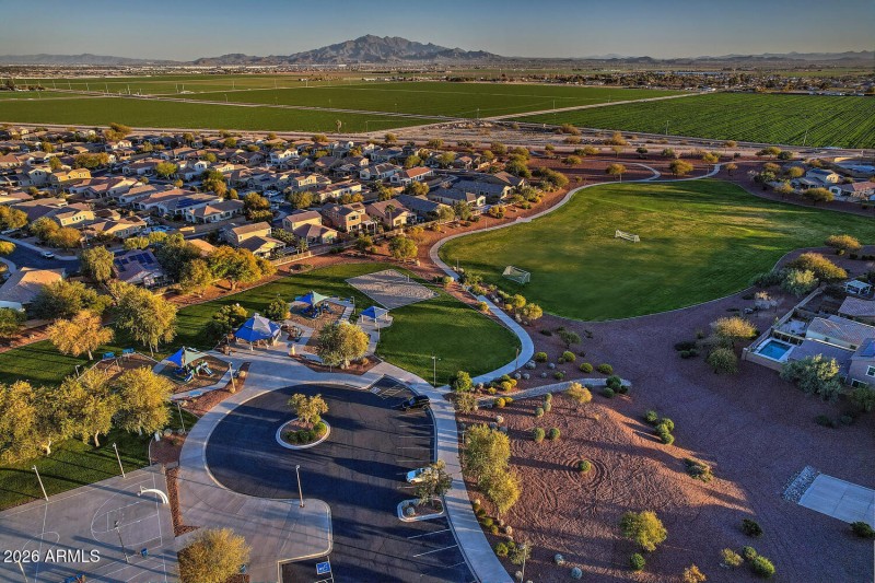 537 S 200th Ave Buckeye AZ-large-047-048