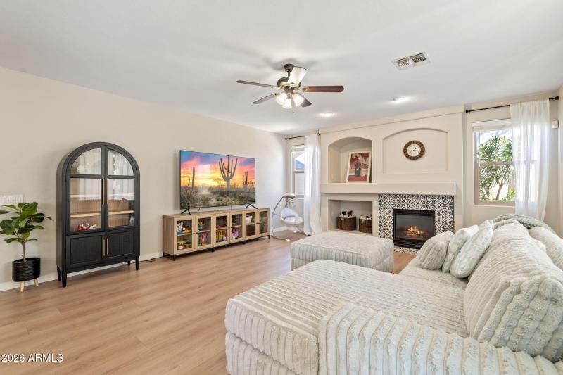 25-web-or-mls-DSC_4025