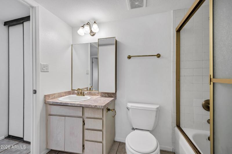 7930 E Camelback Rd unit 106-18